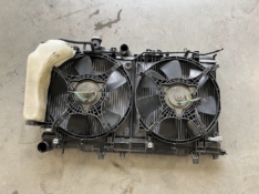 2001-2005 Subaru Impreza STI radiaator/ventilaatorid